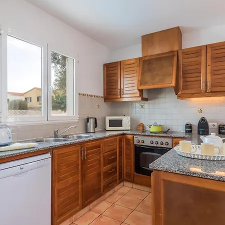 Samuel Y Benjamin Vila *